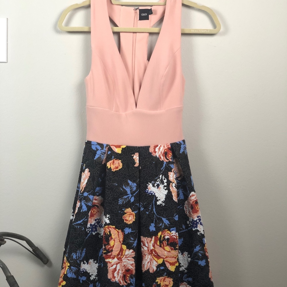 ASOS Sleeveless  Floral Dress Size 0